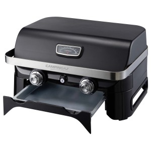 Barbecue a gas nero Campingaz con due bruciatori e vaschetta raccogli grasso.