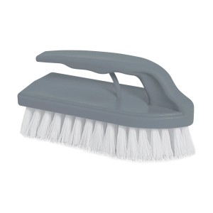 Spazzola manuale grigia con setole bianche per la pulizia.