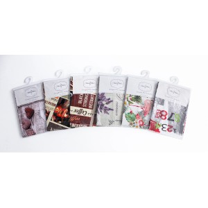 Diverse tovaglie t.b.t. con diversi motivi nella confezione.