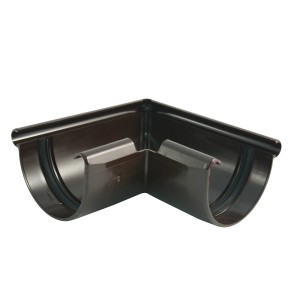 Angolo esterno per grondaia Marley RG 100, grondaia in plastica marrone in dettaglio.