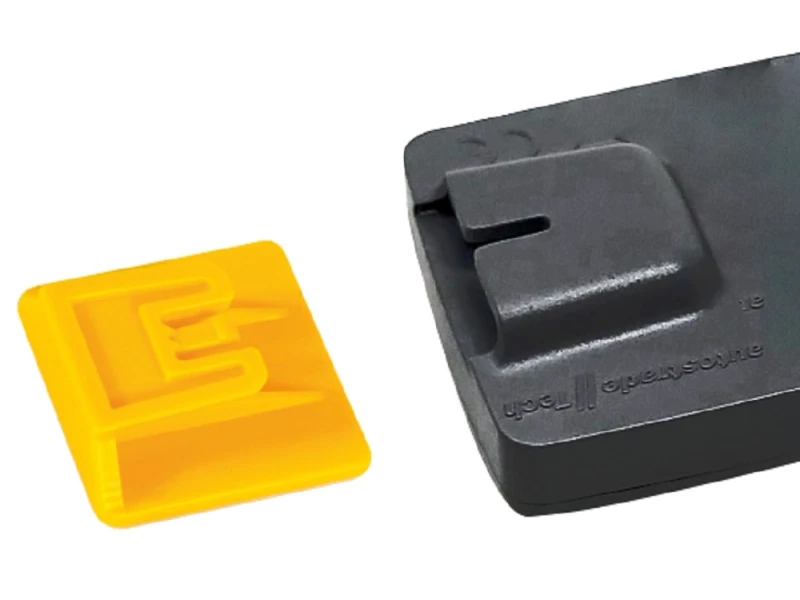 Clip Adesiva Compatibile per Telepass Autostrada Nuovo Modello Slim Sistema  di Fissaggio Supporto Adesivo. Attacco Porta Telepass con Salvietta