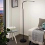 Lampada da terra a LED Eglo Laroa nera, alta 130 cm, per ambienti domestici.