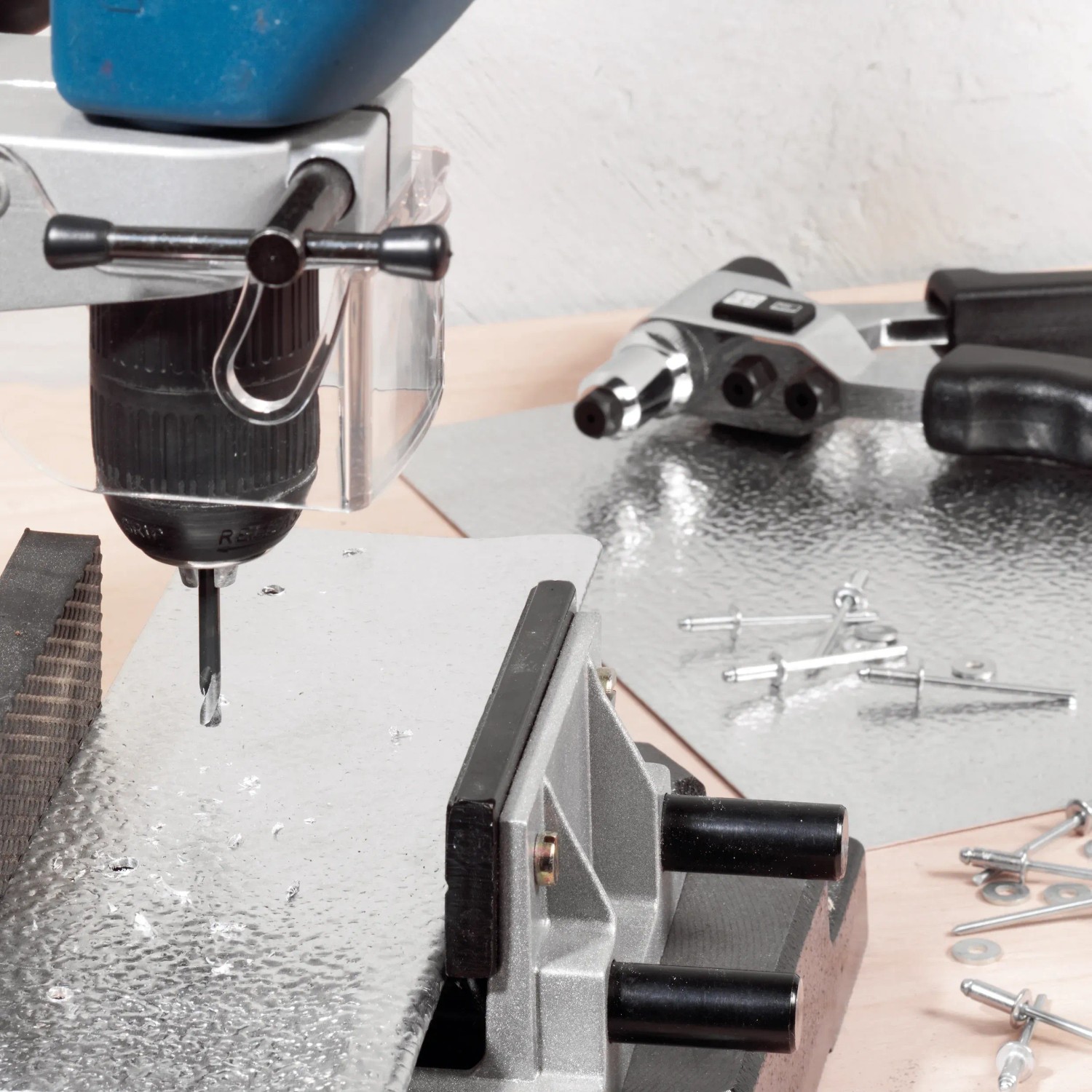 Trimming Shop, Borchie A Cono Con Chiusura A Vite, 8 Mm X 12 Mm, Per