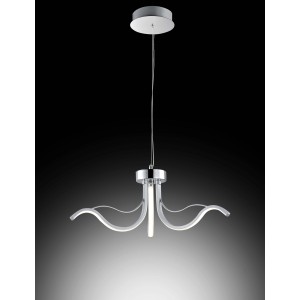 Moderna lampada a sospensione t.b.t. in look cromato per un'illuminazione elegante.