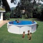 Piscina Gre Pool Bora Bora ovale bianca, Ø 300 cm x 120 cm, con bambini che giocano in giardino.