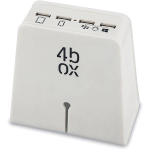 Multipresa bianca t.b.t. con porte USB per vari dispositivi.