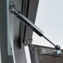 Dettaglio molla a gas su casetta da giardino Biohort HighLine grigio quarzo metallizzato