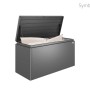 Biohort LoungeBox 200 grigio scuro metallizzato, aperta con cuscini. Box universale in alluminio impermeabile per giardino.