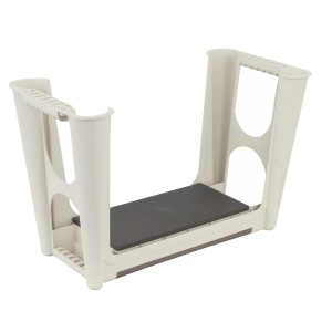 Supporto da giardinaggio t.b.t. beige e grigio per lavorare comodamente.