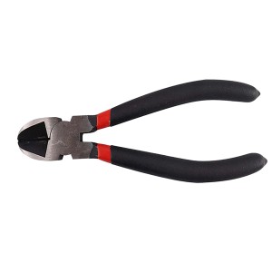 Pinze t.b.t. con manico nero e marcatura rossa.