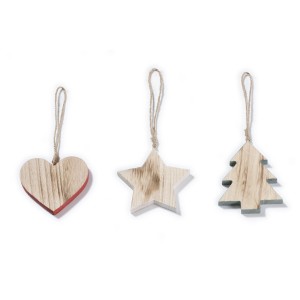 Set di ornamenti in legno: cuore, stella, abete per decorazioni albero di Natale.