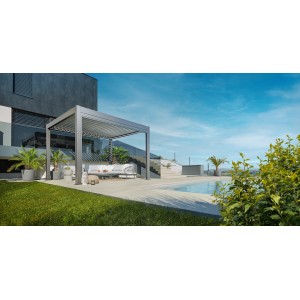 Pergola Biohort in grigio quarzo/argento metallizzato accanto a piscina e mobili da giardino.