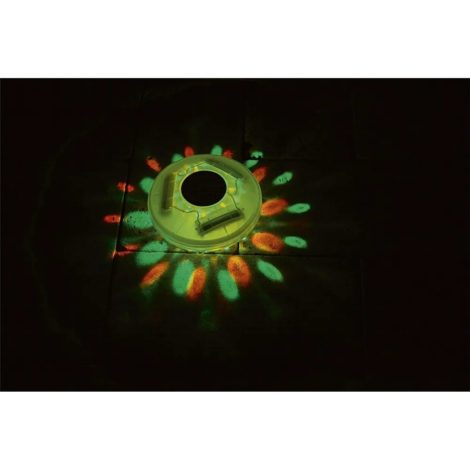 Flowclear Lampada solare a LED per piscina con cambio colore, illuminazione galleggiante per serate suggestive.