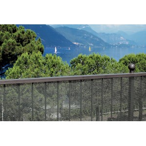 t.b.t. frangivento/schermo per la privacy con vista panoramica sul lago con barche a vela.