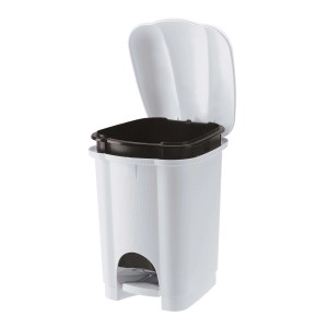 Cestino a pedale t.b.t. bianco con secchio interno nero e coperchio aperto.