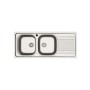 Lavello t.b.t. in acciaio inox con due vasche e scolapiatti.