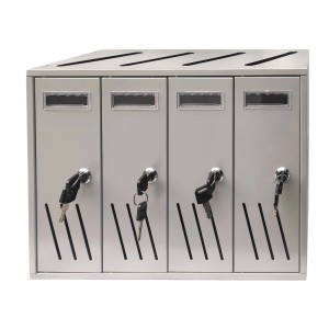 Cassetta postale grigia t.b.t. con quattro scomparti e chiavi.