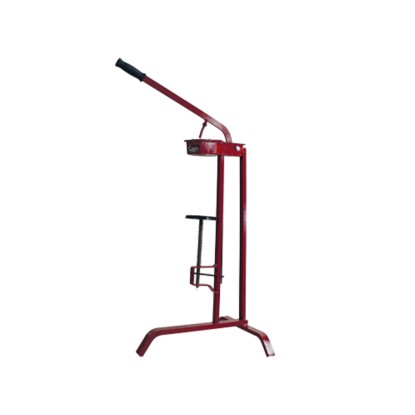 Tappatrice a leva con tre piedi