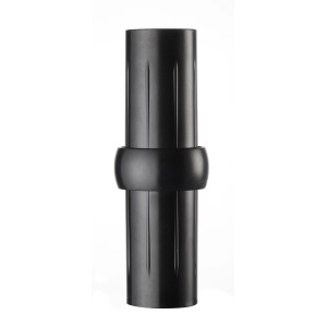 Connettore nero per sistema di illuminazione esterna.