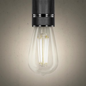 Lampadina LED E27 t.b.t. con vetro trasparente e attacco nero.