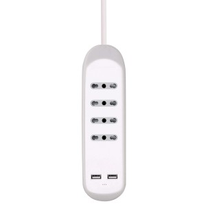 Multipresa bianca t.b.t. con 4 prese e 2 porte USB.
