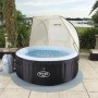 Bestway LAY-Z-SPA con tettuccio parasole. La finestra a rete traspirante offre ombra e protegge dagli insetti.