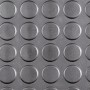 Piastrella per pavimenti in PVC grigio con motivo a borchie antiscivolo.