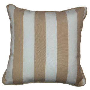 Cuscino da esterno t.b.t. a righe beige e bianco.
