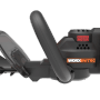 Dettaglio del tagliasiepi a batteria Worx Nitro WG263E con motore brushless.