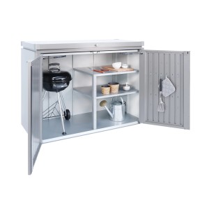 Box da giardino Biohort HighBoard 160 aperta, grigio quarzo metallizzato, con grill, ripiani e accessori da giardino.