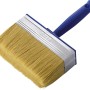 Pennello largo con manico blu per un'applicazione uniforme della pittura.