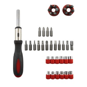 Set di attrezzi t.b.t. con cacciavite, inserti e bussole.
