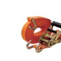 Cinghia di fissaggio arancione con cricchetto e ganci per il fissaggio del carico.
