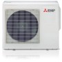 Unità esterna bianca di un condizionatore Mitsubishi Electric.