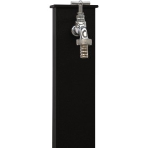 Rubinetto nero per fontane da giardino.