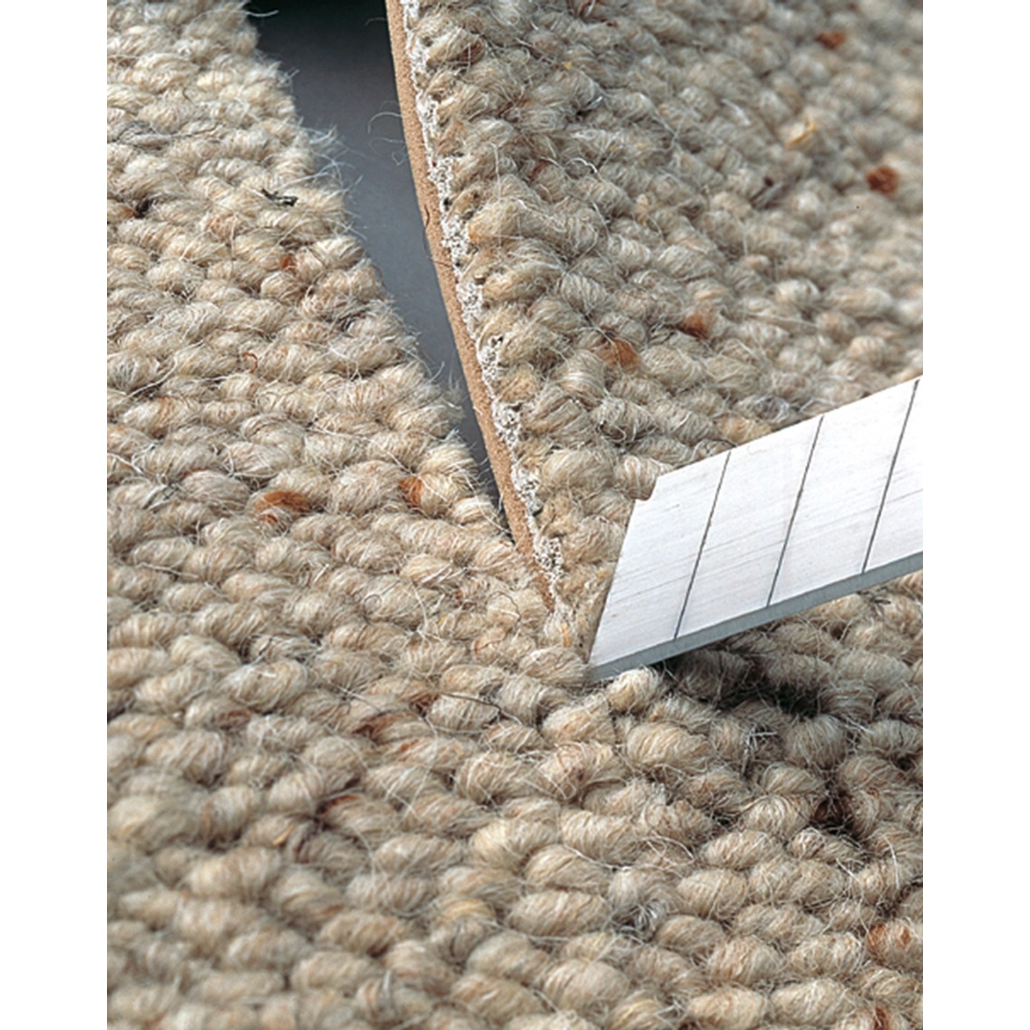 Cutter LUX Classic taglia moquette. Coltello con corpo in metallo e blocco lama.