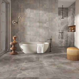 Bagno con piastrelle per pavimenti grigie effetto marmo. Piastrelle per un bagno moderno.