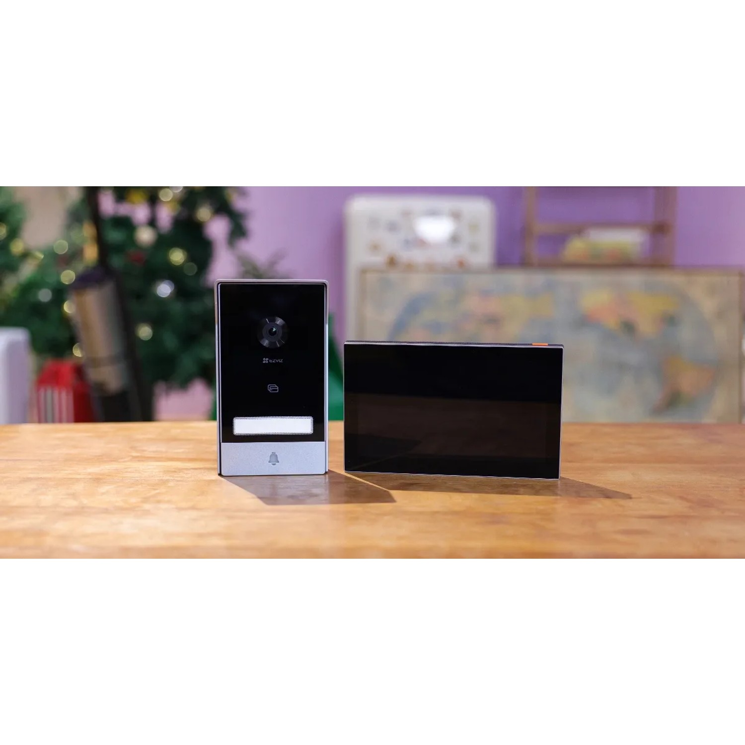 Videocitofono Ezviz HP7 con telecamera esterna e monitor per una comoda sorveglianza domestica.