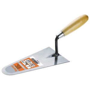 Cazzuola da muratore con manico in legno per lavori di muratura e piastrellatura.