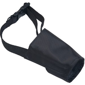 Museruola nera t.b.t. per cani, regolabile con chiusura a scatto.