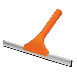 Tergivetro con manico arancione e lama in gomma argentata per una pulizia senza aloni.