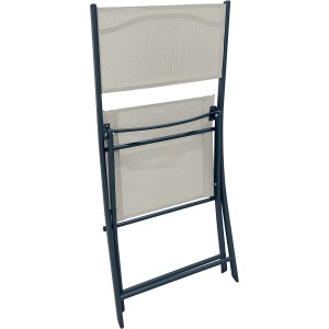 Sedia da giardino piegata della categoria Sedie da giardino.