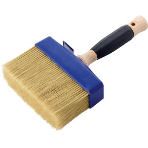 Pennello largo con corpo blu e manico in legno.