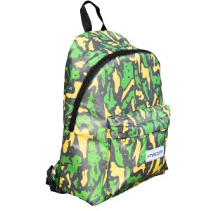 Zaino da campeggio t.b.t. con motivo mimetico verde.