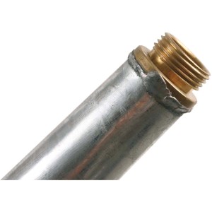 Dettaglio di un t.b.t. argentato per irrigazione con filetto dorato.