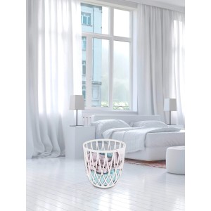 Sgabello da bagno bianco Wenko Omio, utilizzabile anche come cesto per la biancheria, in bagno moderno.