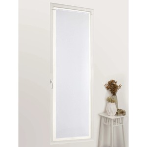 Tenda in tessuto bianco in cornice. Privacy e decorazione per la tua casa.