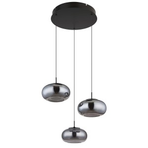 Lampada a sospensione moderna t.b.t. con tre paralumi in vetro grigio per spazi abitativi.