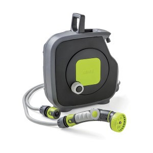 Avvolgitubo grigio con tubo e lancia a spruzzo. Ideale per l'irrigazione del giardino.