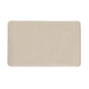 Tappeto da bagno t.b.t. beige, rettangolare e morbido.